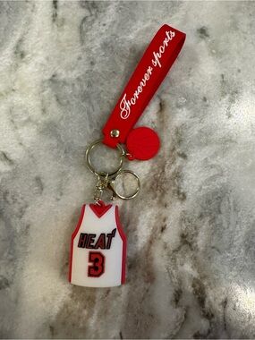🔥 Miami Heat Dwyane Wade Rubber Jersey Bag Clip Keychain Accessory